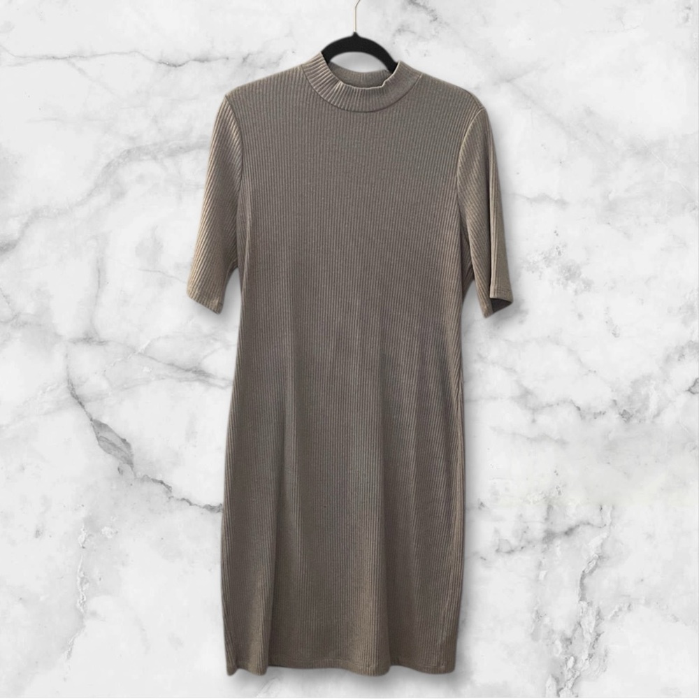 Old Navy Gray Ribbed Midi Dress